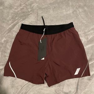 New with tag Zara shorts size medium burgundy 5 inch inseam
